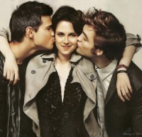 /album/fotogaleria-fotky-hercov-hereciek/taylor-kristen-robert-twilight-series-11401177-623-600-jpg/